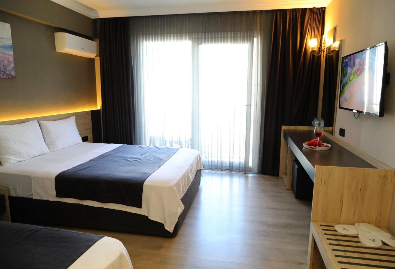 Grand Faik Hotel Çeşme Exteriér fotografie