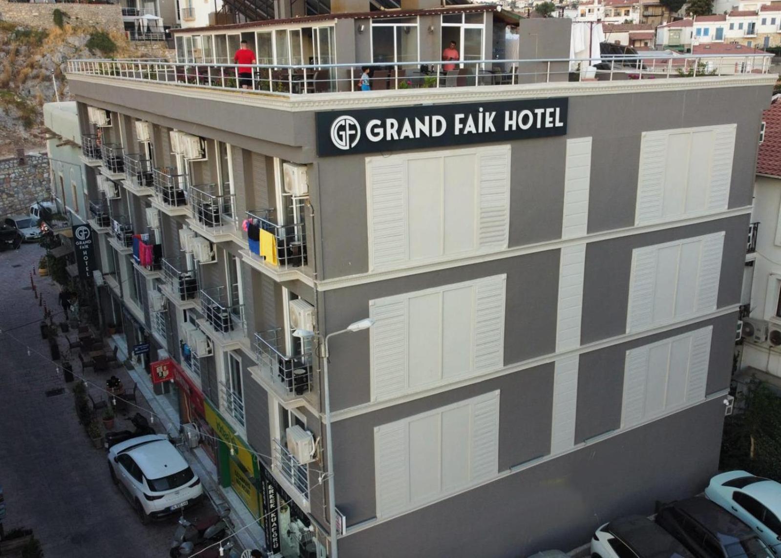 Grand Faik Hotel Çeşme Exteriér fotografie
