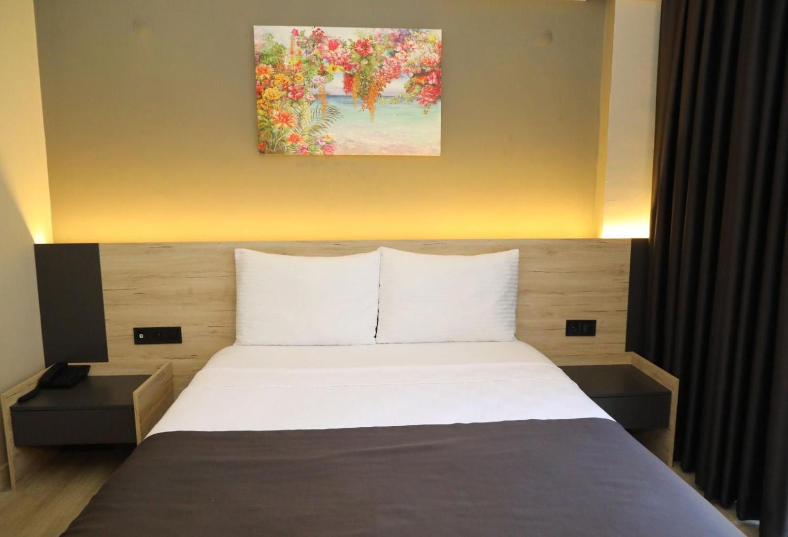 Grand Faik Hotel Çeşme Exteriér fotografie